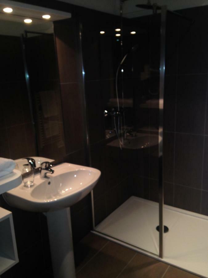 Hotel - Restaurant La Claire Foret Morhange 外观 照片
