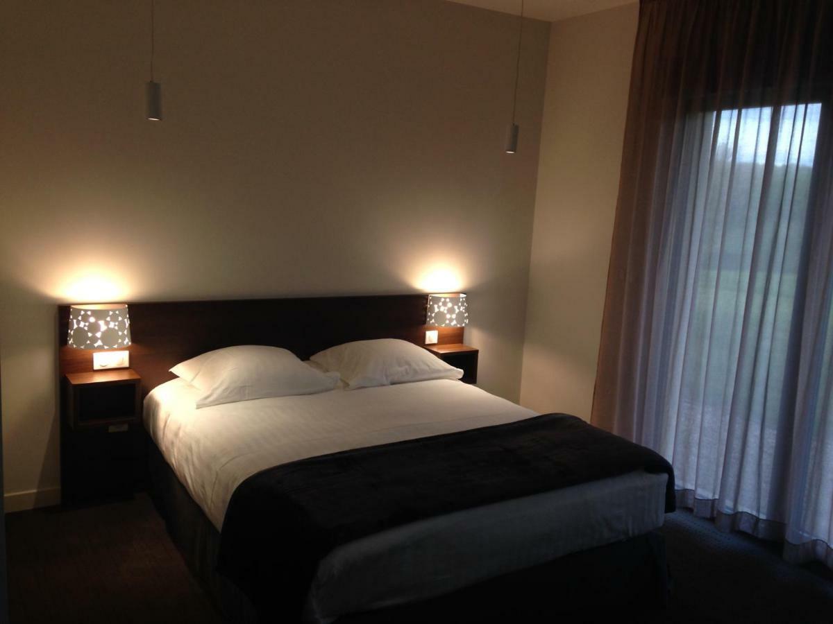 Hotel - Restaurant La Claire Foret Morhange 外观 照片