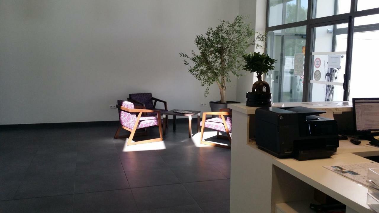Hotel - Restaurant La Claire Foret Morhange 外观 照片